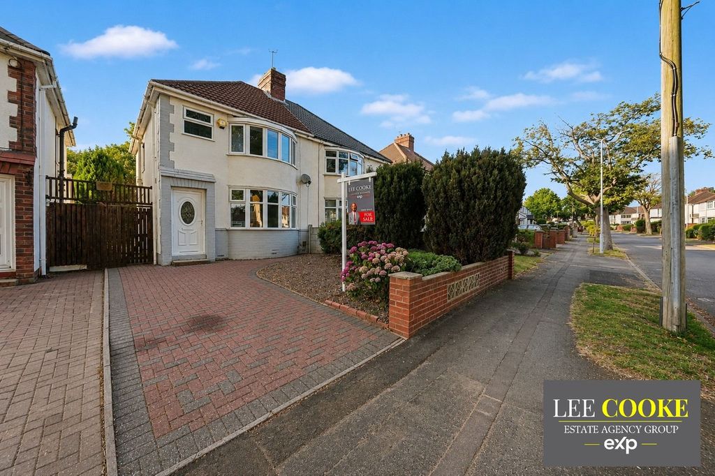 Property photo 1 of 28