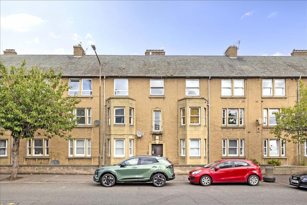 Property photo 1 of 40