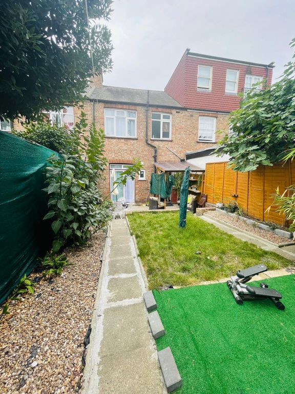 Property photo 3 of 19