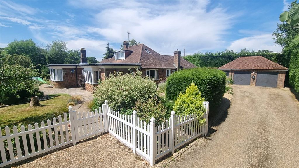 Property photo 1 of 29 Picture No. 25