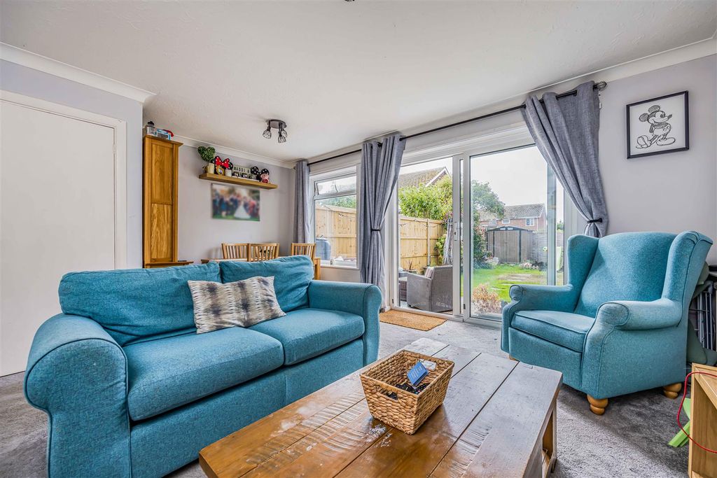 Property photo 2 of 16 Horsefield Road, Selsey-Small-Porticomarketing-Nex