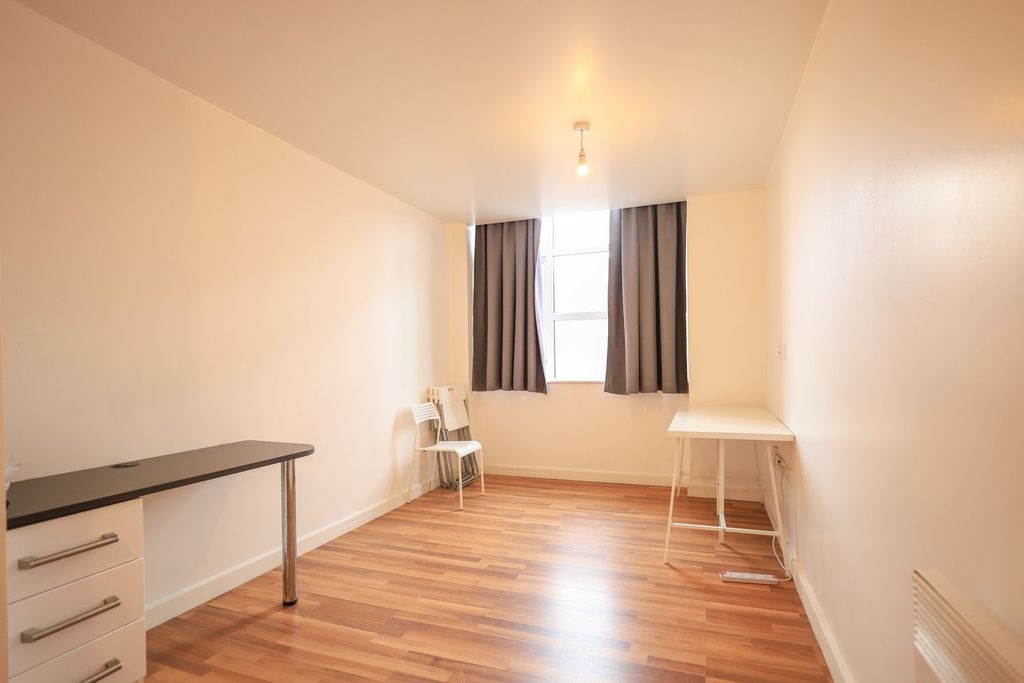 Property photo 2 of 7