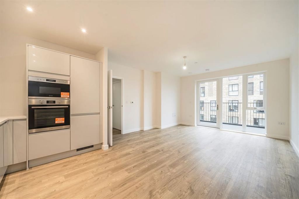 Property photo 2 of 8