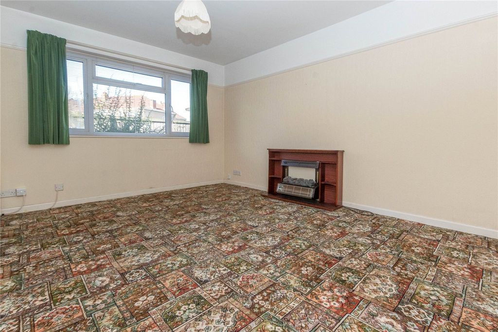 Property photo 2 of 12 Picture No. 07