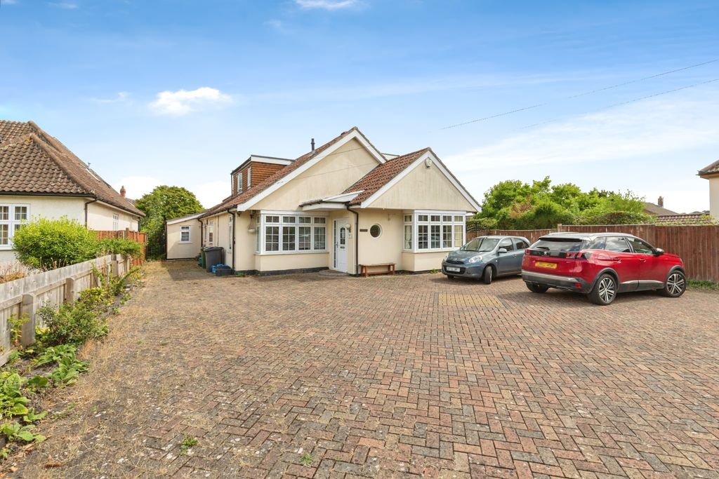 Property photo 1 of 20