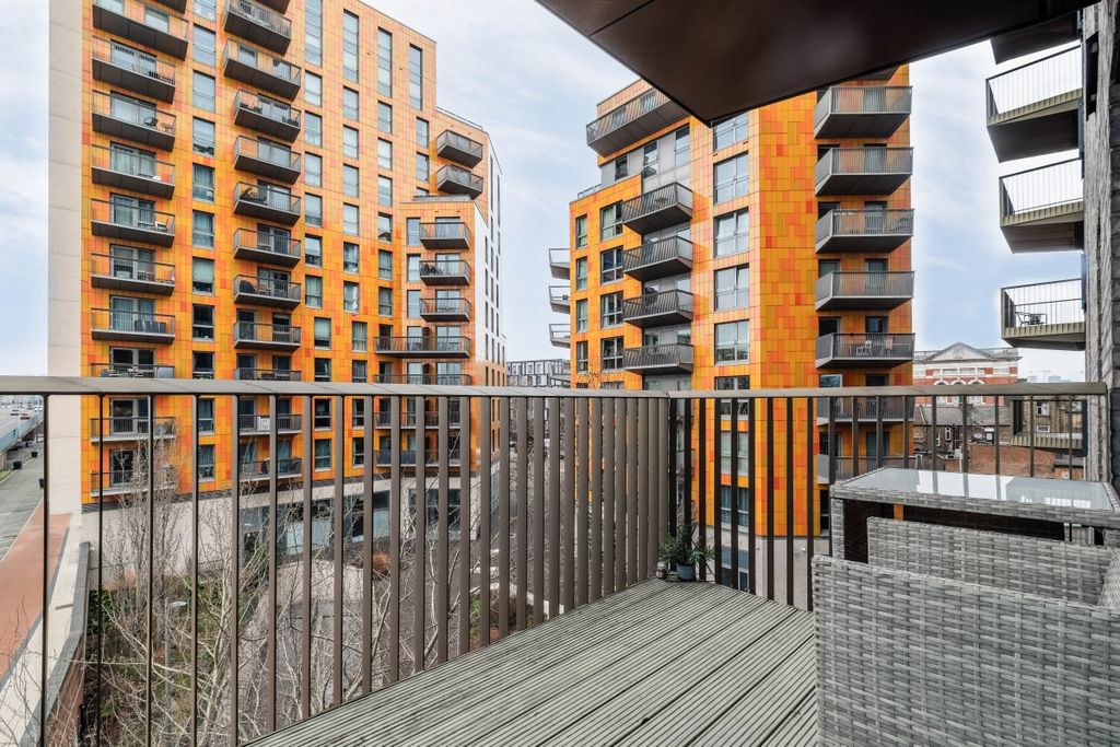 Property photo 2 of 15 Balcony