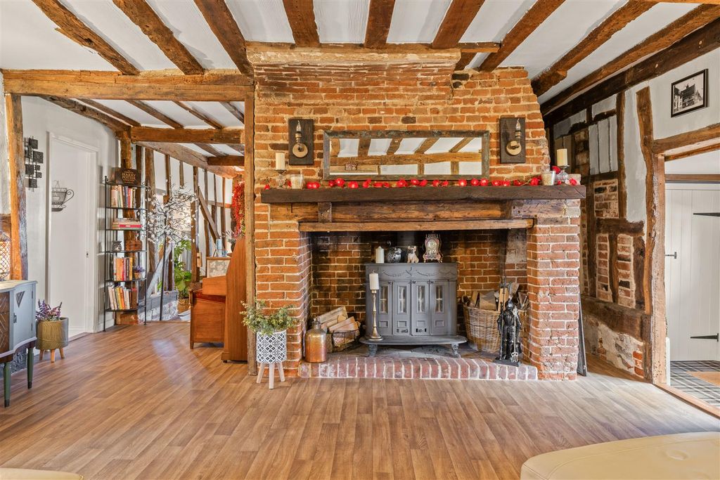 Property photo 3 of 18