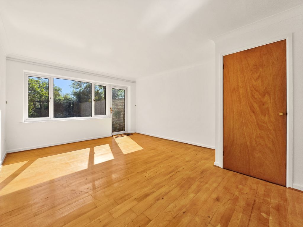 Property photo 3 of 20 66886