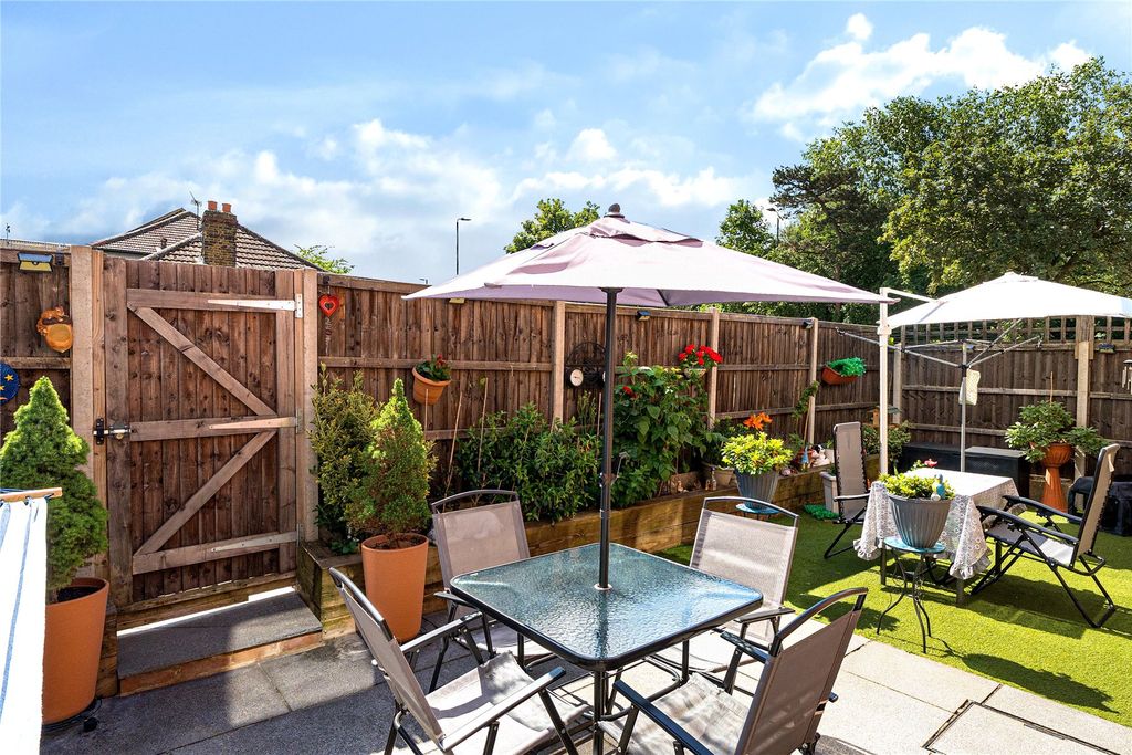 Property photo 1 of 12 Picture No. 11