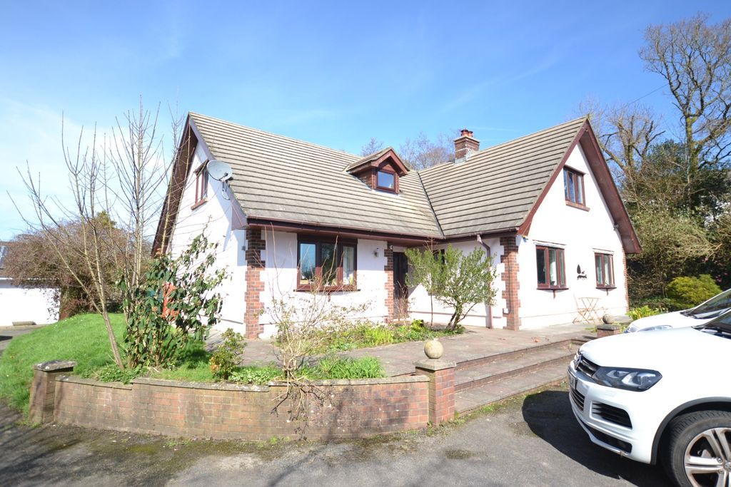 Property photo 1 of 21