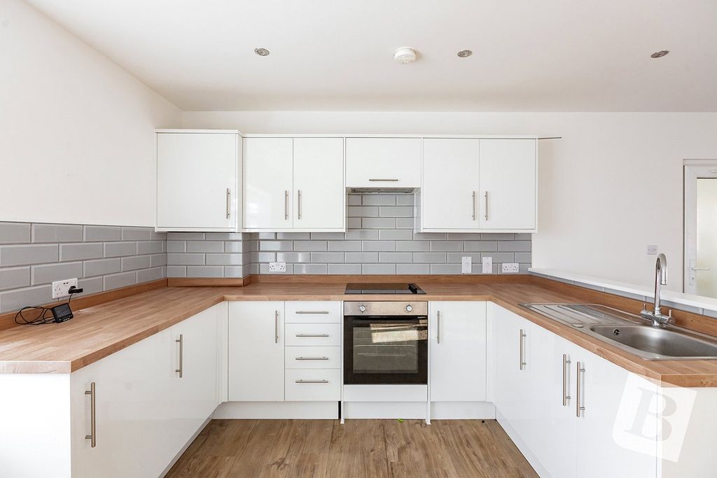 Property photo 2 of 17 Lounge/Kitchen/Diner