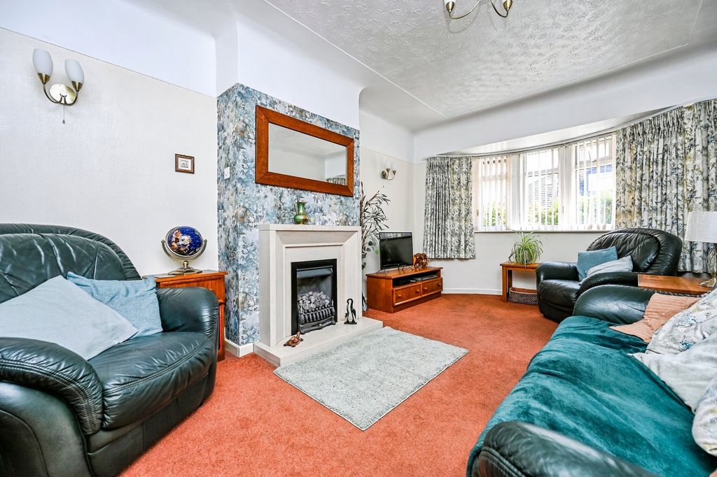 Property photo 2 of 19 Pbox-Img.Jpg