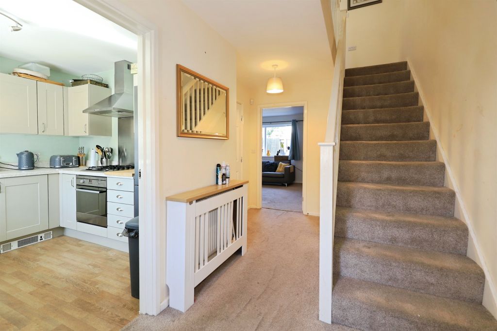 Property photo 2 of 17