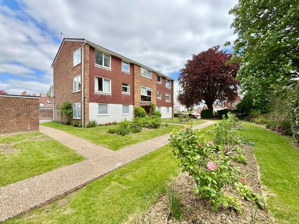 Property photo 1 of 14