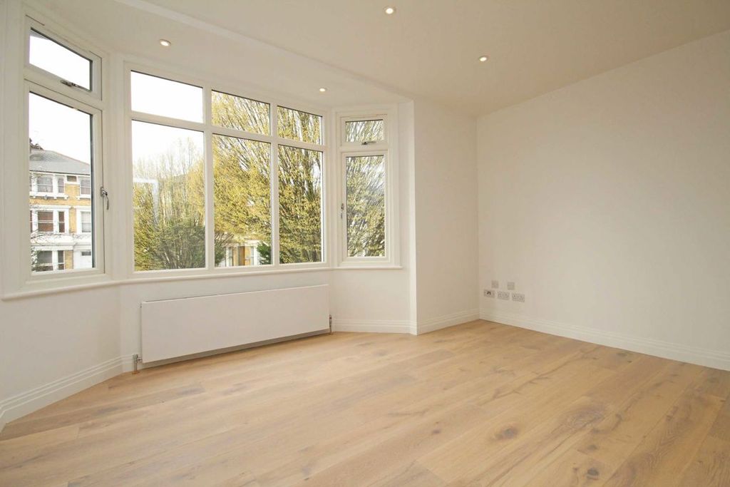 Property photo 2 of 5