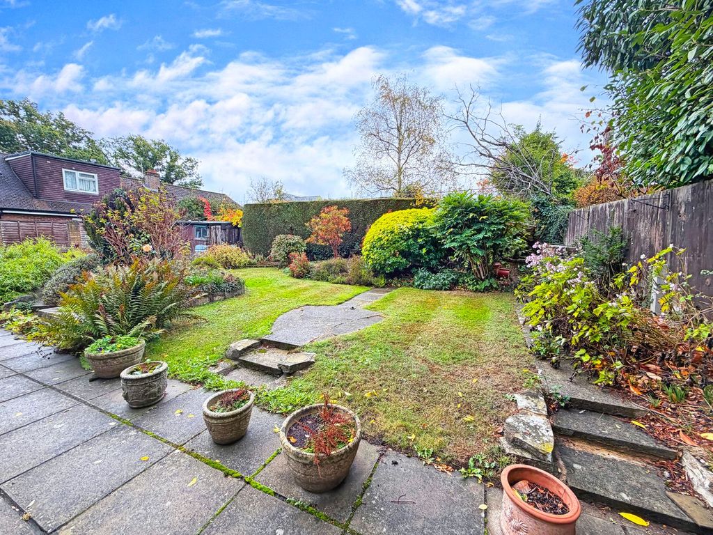Property photo 3 of 11
