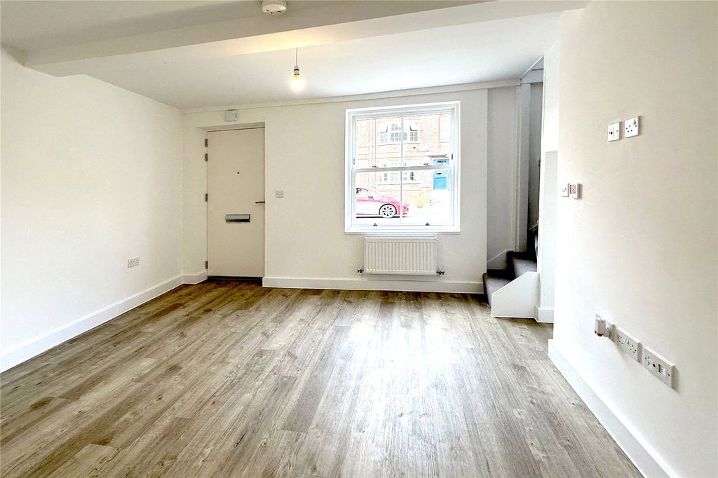 Property photo 2 of 9 Picture No. 03