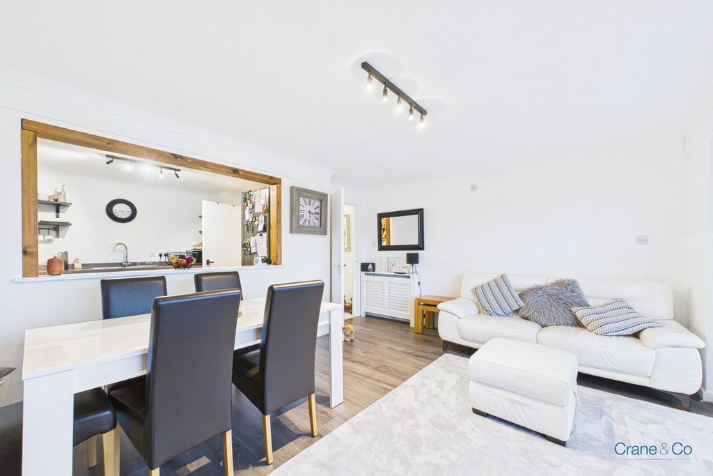 Property photo 3 of 21