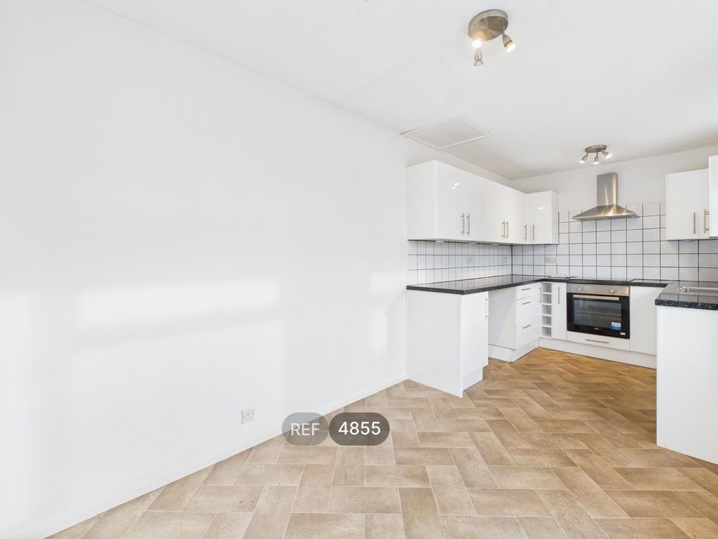 Property photo 3 of 20 Kitchen / Diner