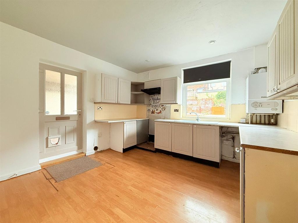 Property photo 3 of 18 5.Jpg