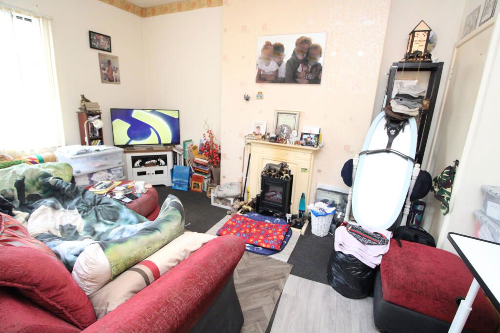 Property photo 2 of 8