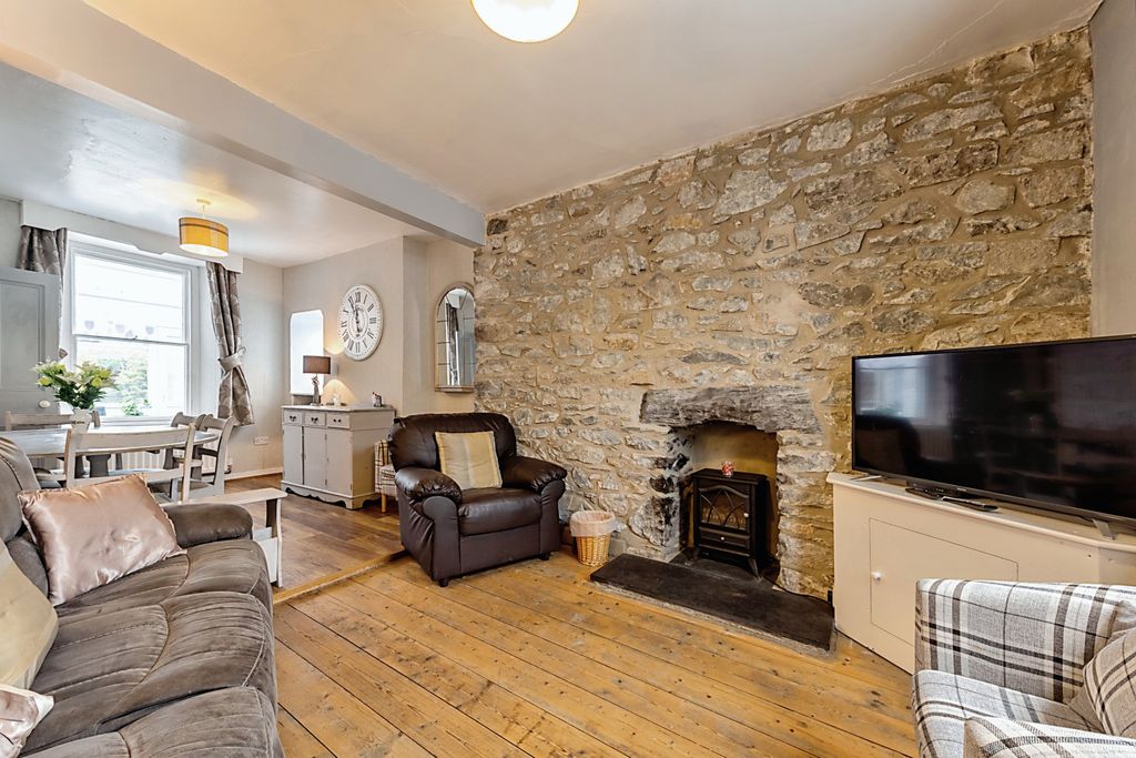 Property photo 2 of 15 Photography