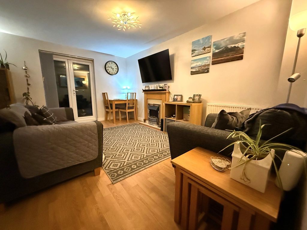 Property photo 3 of 13 Photograph 3