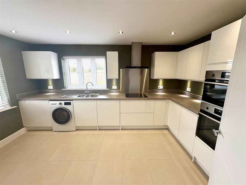 Property photo 3 of 14 6.Jpg