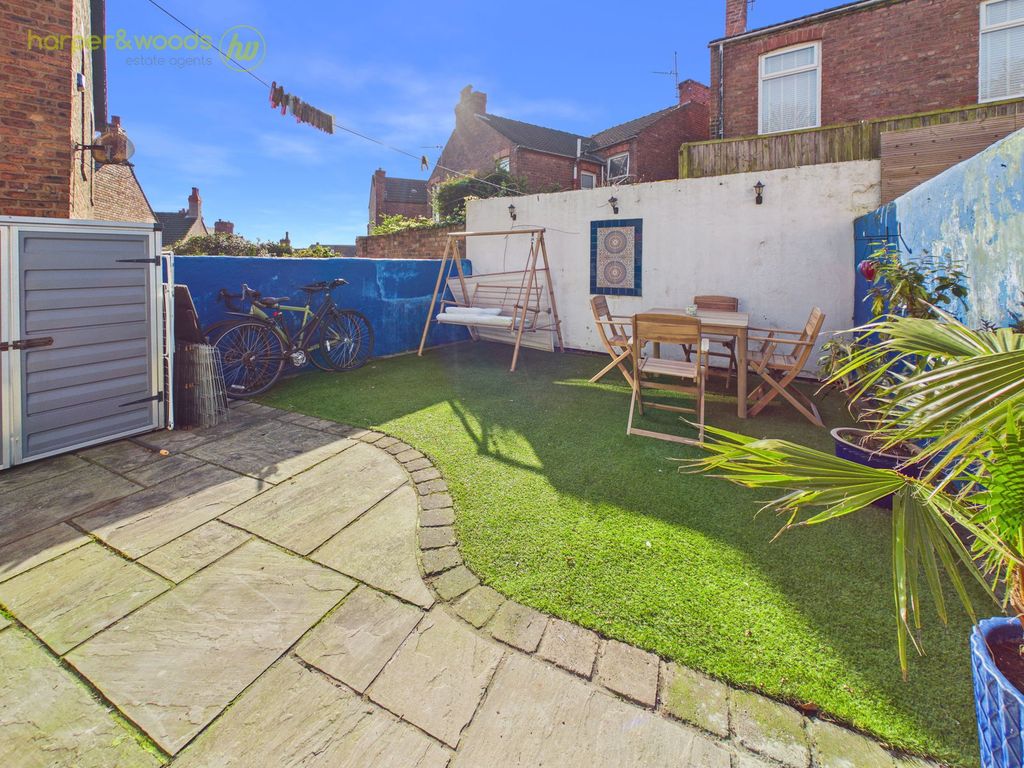 Property photo 3 of 44