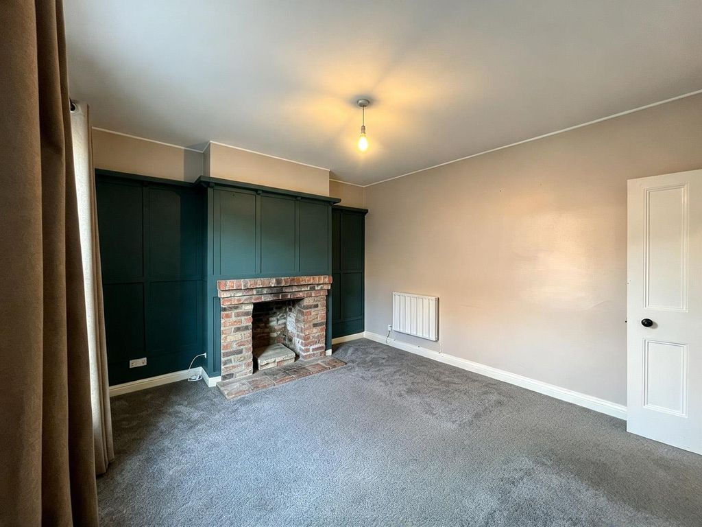 Property photo 2 of 24