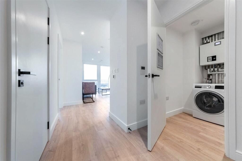 Property photo 3 of 12 Photo 2