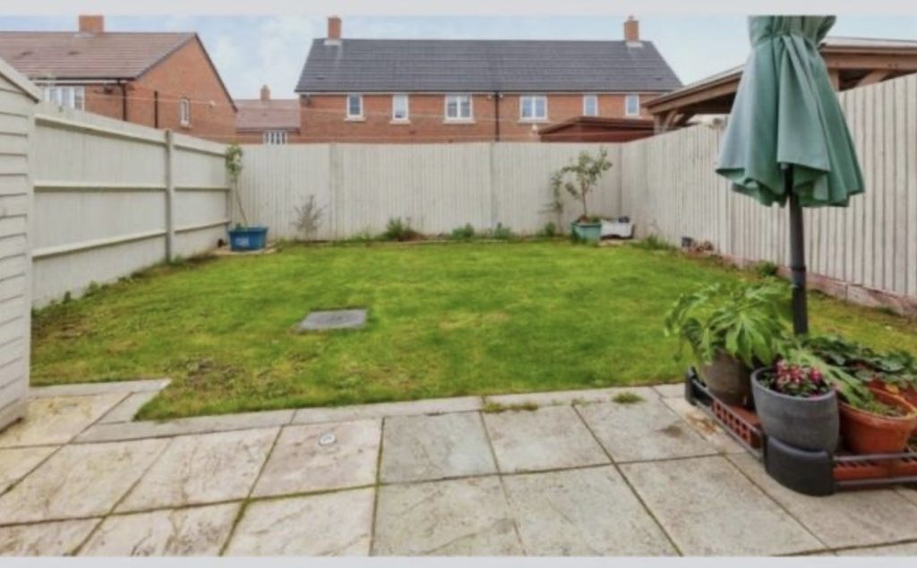 Property photo 2 of 8