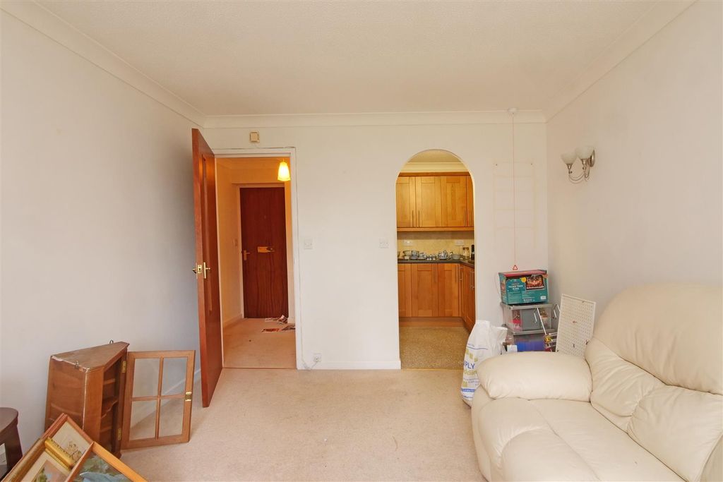 Property photo 3 of 11 Pnmb0369.Jpg