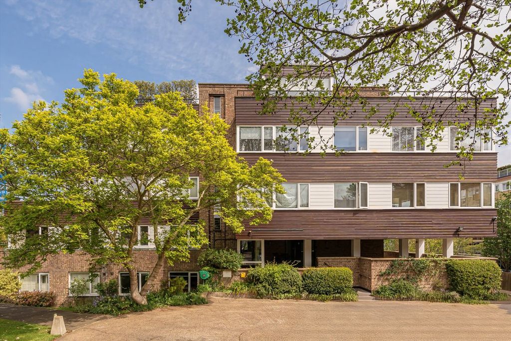 Property photo 1 of 5