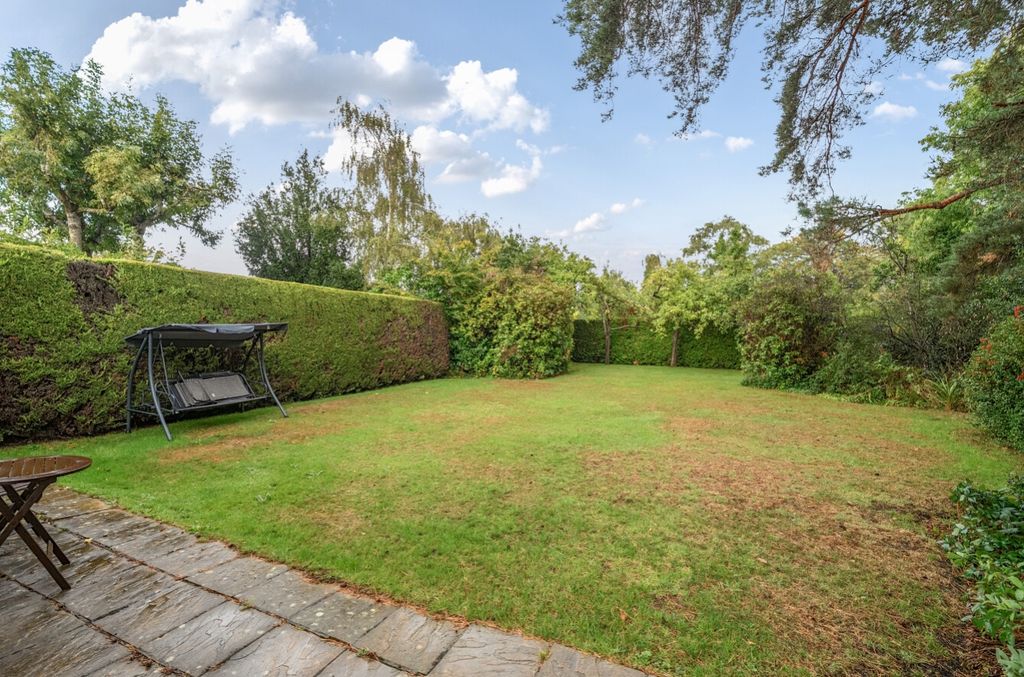 Property photo 2 of 17 1354169-19-68c2Fa675B1Db