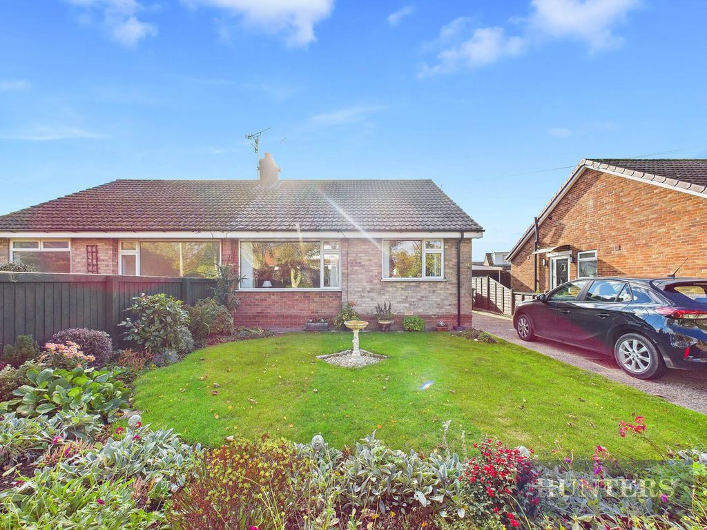 Property photo 1 of 17 Front (Exterior)