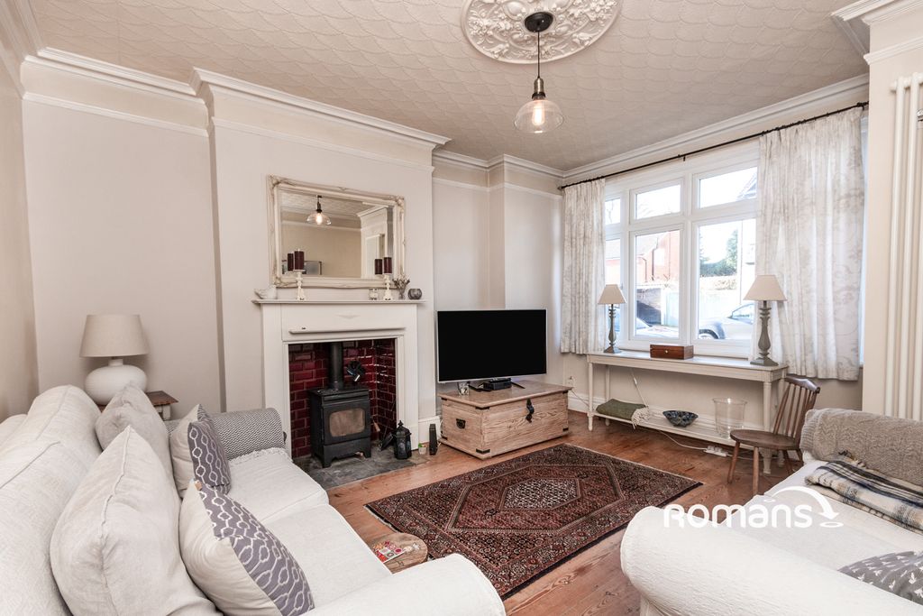 Property photo 2 of 16 Pbox-Img.Jpg