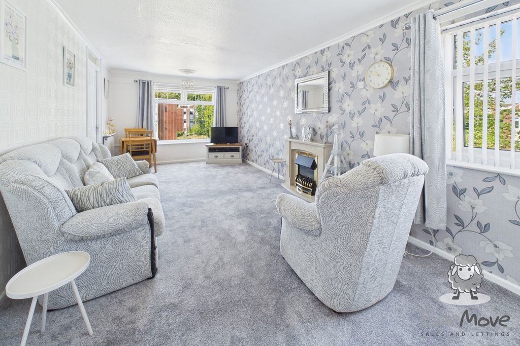 Property photo 2 of 12 7