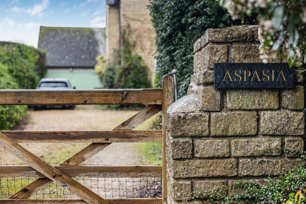 Property photo 1 of 36 Front External