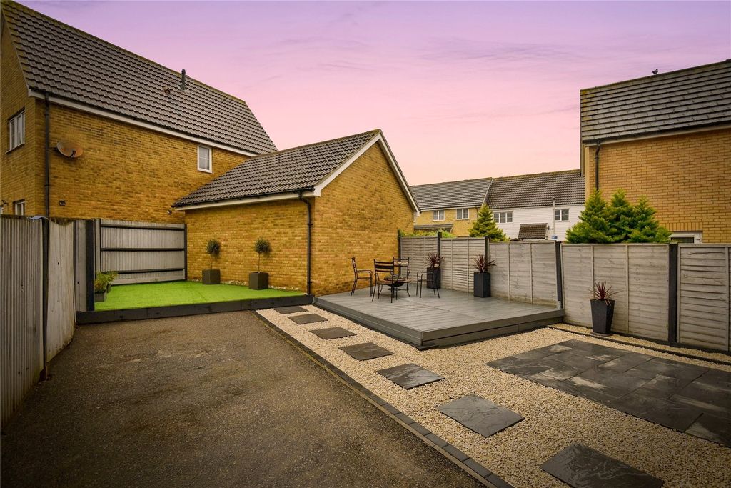 Property photo 2 of 18 Picture No. 25