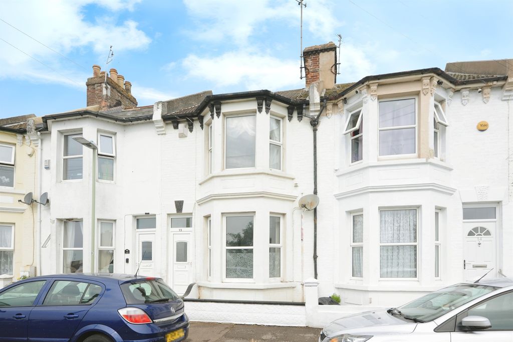 Property photo 1 of 16
