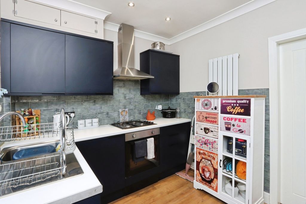 Property photo 3 of 16 Pbox-Img.Jpg