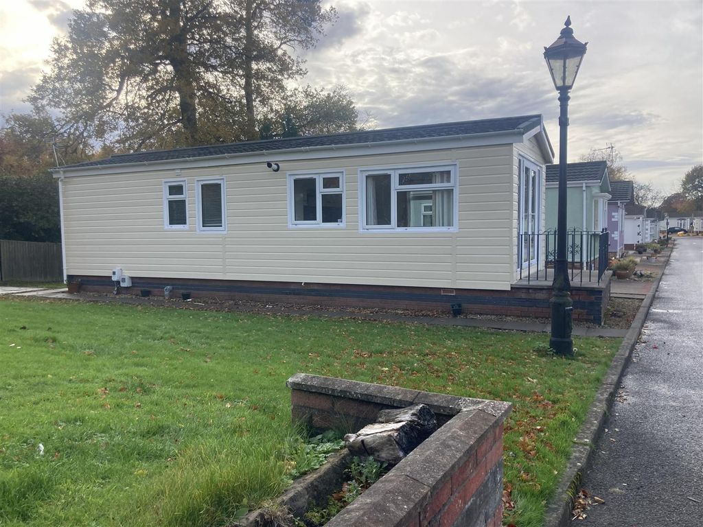 Property photo 1 of 13 Side View.Jpeg