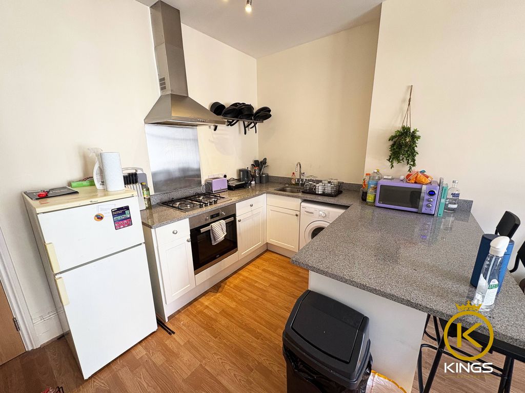 Property photo 2 of 9 3