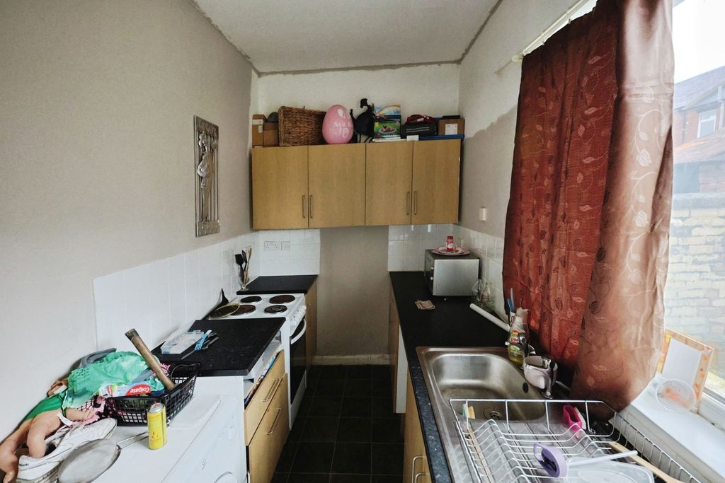 Property photo 3 of 6 Pbox-Img.Jpg