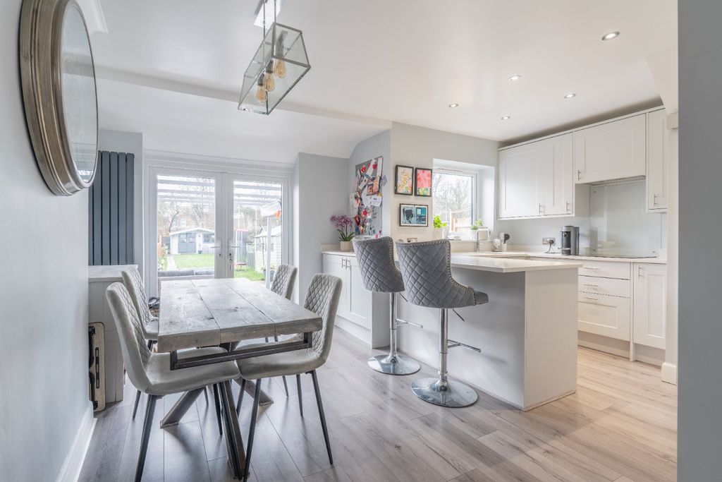 Property photo 2 of 39 4841582