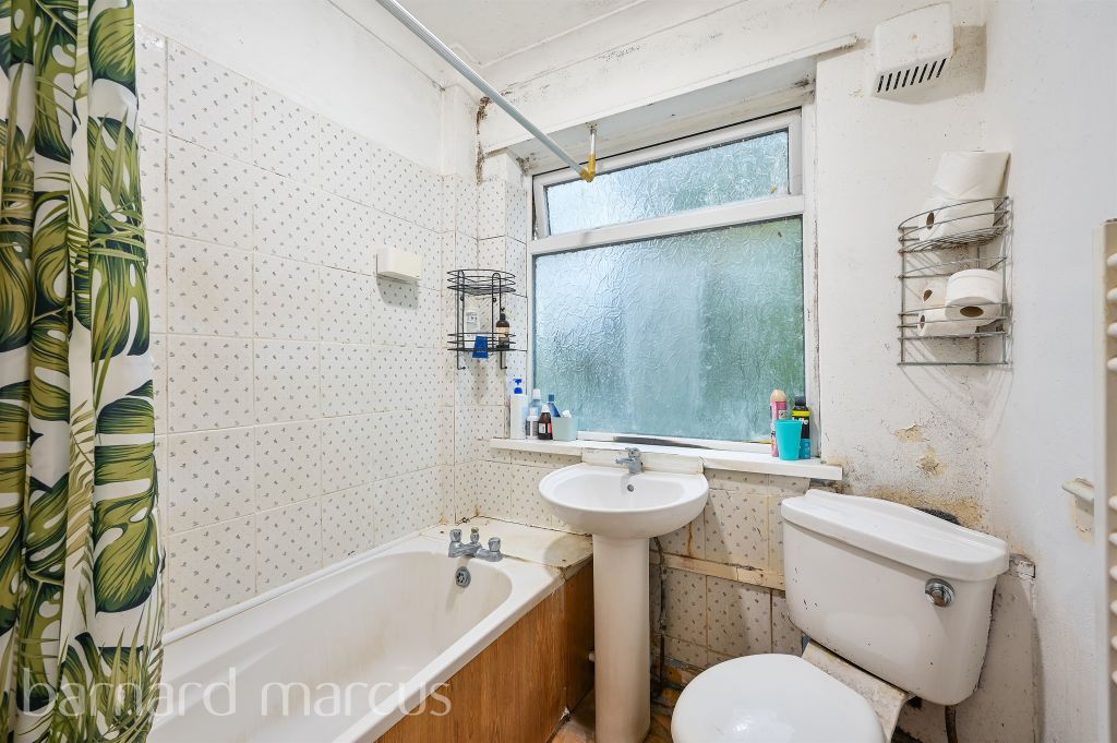 Property photo 3 of 11