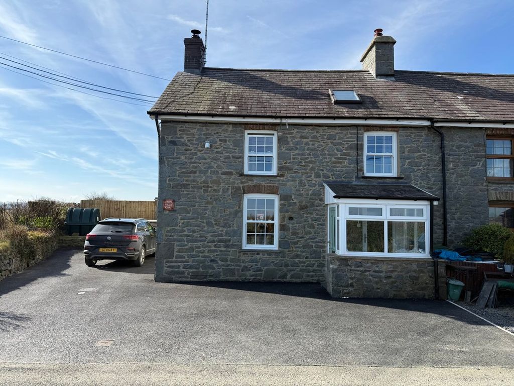 Property photo 1 of 34