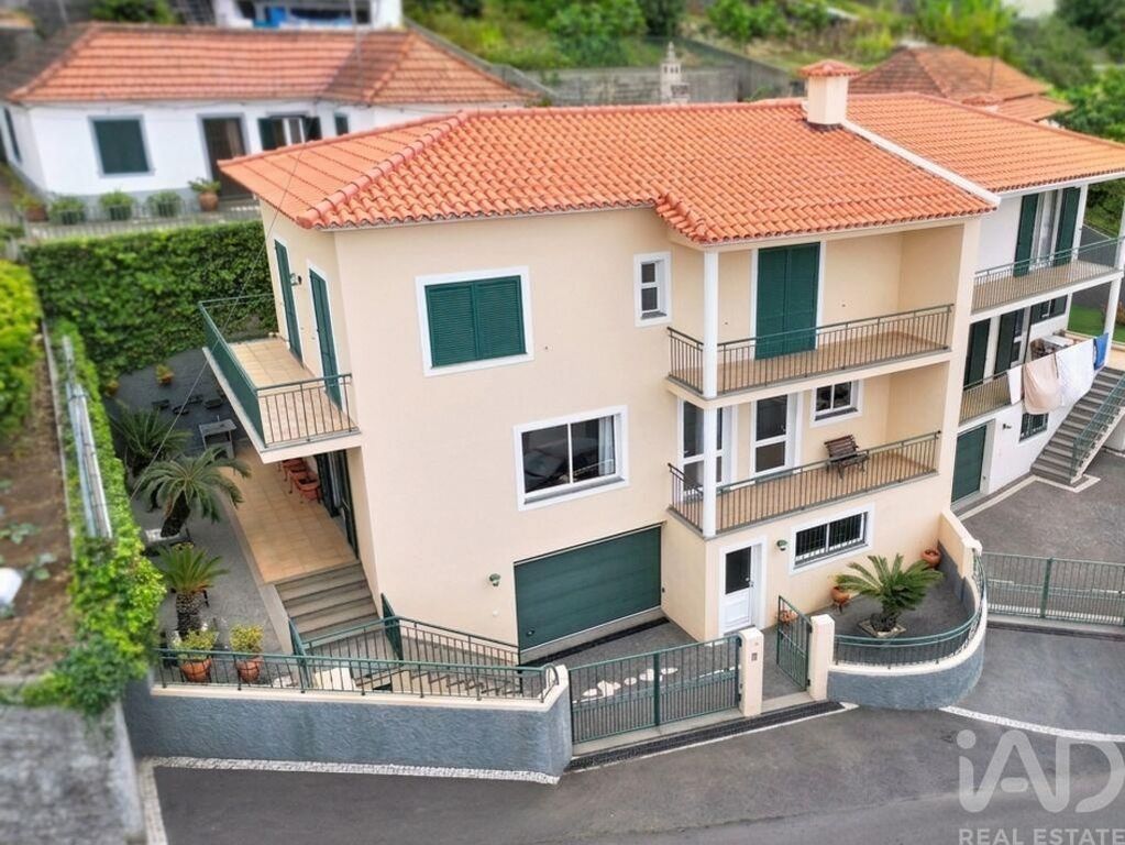 Property photo 1 of 38