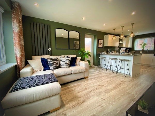 Property photo 2 of 8